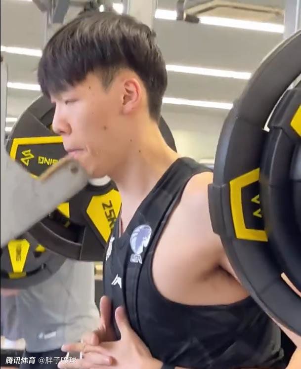 冰球突破豪华版的攻略